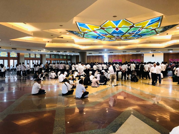 Kamis, 07 November 2024, Seklur bersama PPS dan Sekretariat PPS Karang Anyar menghadiri kegiatan Pelantikan Petugas KPPS se Kecamatan Sungai Kunjang di Islamic Center Samarinda.