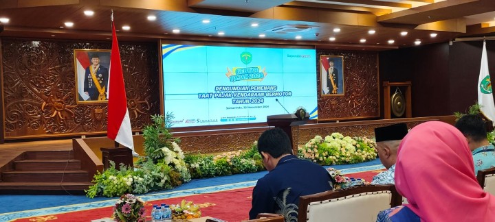 Jumat, 22 November 2024, Lurah menghadiri kegiatan gebyar pajak daerah provinsi Kaltim 2024 di Gedung Ruhui Rahayu Kantor Gubernur Kaltim