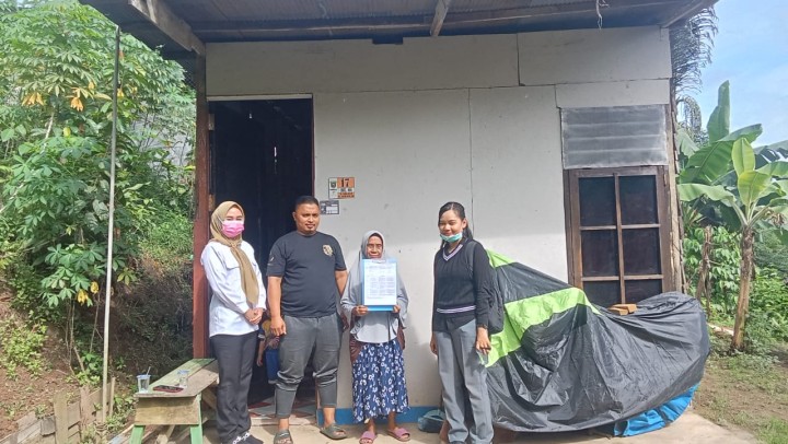 Rabu, 04 Desember 2024, Kasie Ekobang dan Staf mendampingi Peninjauan Usulan Rumah Tidak Layak Huni bersama PUPR di RT. 01, 08, 10, 15, 17, 18, 20, 27, 37 (13 usulan RTLH)