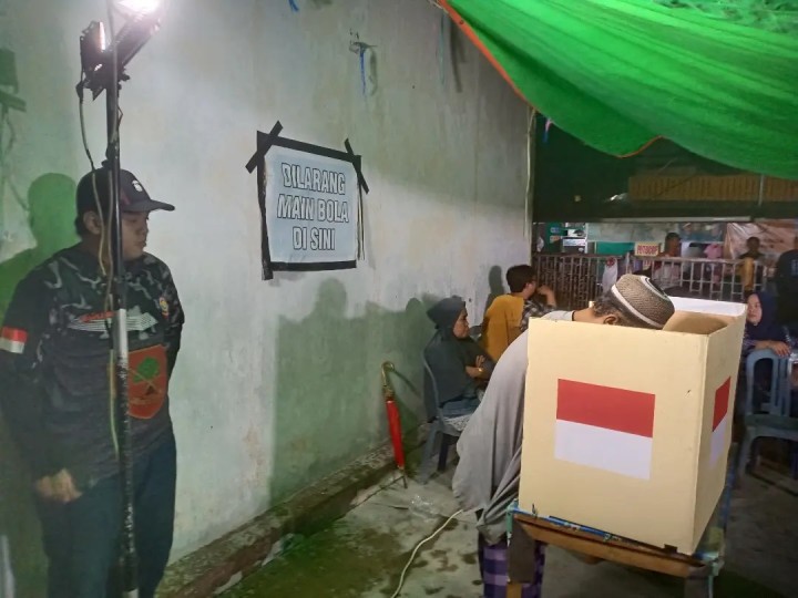 Jumat, 03 Januari 2024 Pemilihan ketua RT 26 kelurahan karang anyar masa periode 2025-2030 , selamat atas terpilihnya kembali sdr. Ari angga wijaya sebagai ketua RT 26 kelurahan karang anyar terpilih masa periode 2025-2030