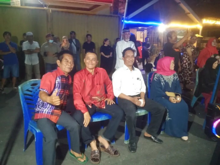 Senin, 06 Januari 2024 Pemilihan ketua RT 33 Kel. Karang anyar masa periode 2025-2030, selamat atas terpilihnya kembali bpk Agustiansyah sebagai ketua RT 33 kelurahan karang anyar terpilih untuk masa periode 2025-2030