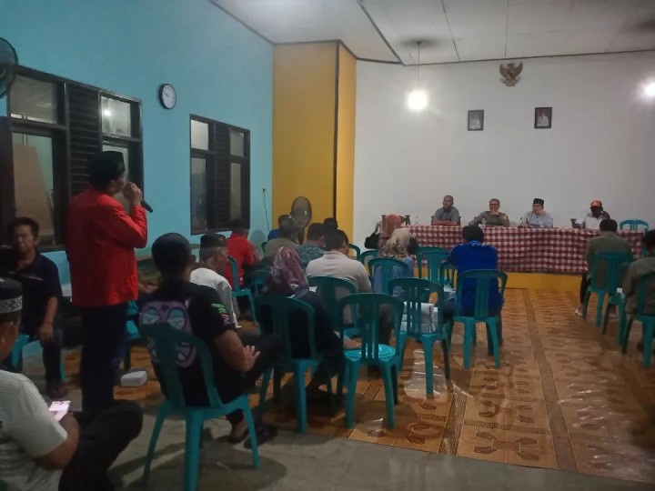 Sabtu, 11 Januari 2024 Rapat koordinasi 38 Ketua RT Se-Kelurahan Karang Anyar di Gedung LPM yang dipimpin langsung Lurah Karang Anyar dengan didampingi Seklur, Bhabinkamtibmas, Kasie Kesra, Kasie Pemerintahan dan Kasie Ekobang serta staf