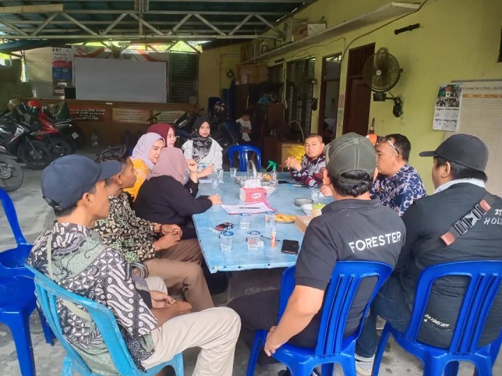 Kamis, 16 Januari 2025, Rapat pembentukan kelompok sadar wisata ( pokdarwis) kelurahan karang anyar yang dipimpin langsung Lurah dan didampingi Seklur. Acara berlangsung di Kantor Kelurahan Karang Anyar pada jam 10.00 Wita.