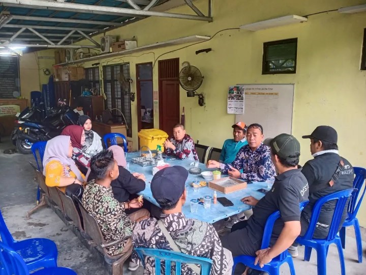 Kamis, 16 Januari 2025, Rapat pembentukan kelompok sadar wisata ( pokdarwis) kelurahan karang anyar yang dipimpin langsung Lurah dan didampingi Seklur. Acara berlangsung di Kantor Kelurahan Karang Anyar pada jam 10.00 Wita.