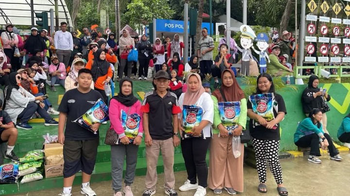 Mingggu, 26 Januari 2024 , Acara jalan sehat di kelurahan karang anyar kec. Sungai kunjang dalam rangka peringatan hari jadi Kota Samarinda ke 357 dan HUT Pemerintah Kota Samarinda ke 65 tahun 2025