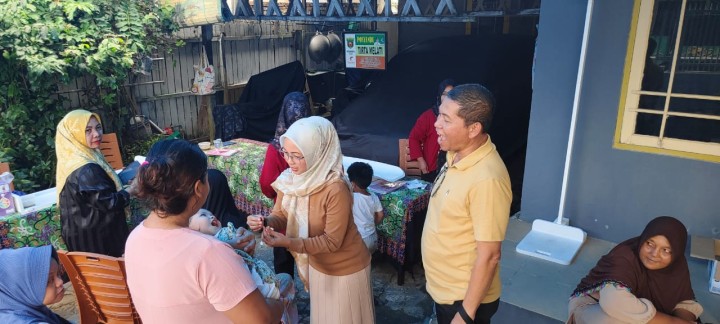 Sabtu, 15 Februari 2025, Lurah bersama Ketua TP PKK dan anggota berserta Staf melakukan kunjungan kerja ke Posyandu RT.008, 015 dan 031 Karang Anyar.