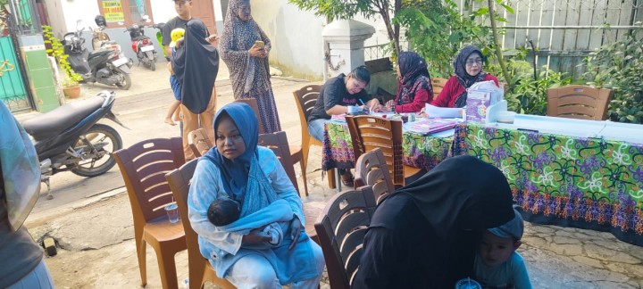 Sabtu, 15 Februari 2025, Lurah bersama Ketua TP PKK dan anggota berserta Staf melakukan kunjungan kerja ke Posyandu RT.008, 015 dan 031 Karang Anyar.