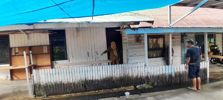 Selasa, 18 Februari 2025, Kunjungan Kasie Pemerintahan beserta Staf ke lokasi pemilihan Ketua RT.014 di Jalan Cendana Gang 017 Karang Anyar.