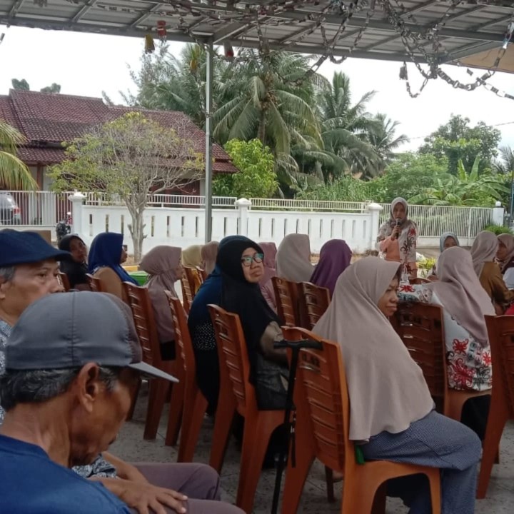 Selasa, 25 Februari 2025 Lurah bersama Kasie Ekobang, Ketua TP PKK dan anggota PKK Karang Anyar menghadiri Acara milad Bank Ramli Berseri di RT 02 Jln. MT. Haryono Komp.Pemda Kel. Karang anyar