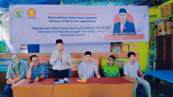 Sabtu, 29 Maret 2025, Seklur menghadiri kegiatan Sosialisasi Penyebarluasan Rancangan Peraturan Daerah Inisiasi DPRD Kota Samarinda tentang Perubahan Peraturan Daerah Nomor 10 Tahun 2017 tentang Penyelenggaraan Penanggulangan Bencana Daerah di Kantor Kelurahan Karang Anyar.