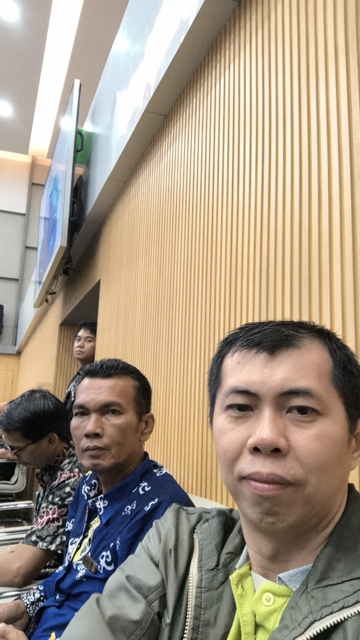 Jumat, 11 April 2025, Kasie Kesra menghadiri Rakor dan Sosialisasi Pelaksanaan Probebaya tahun 2025 di Ruang Rapat Mangkupalas Balaikota Samarinda, Jln. Kesuma Bangsa.