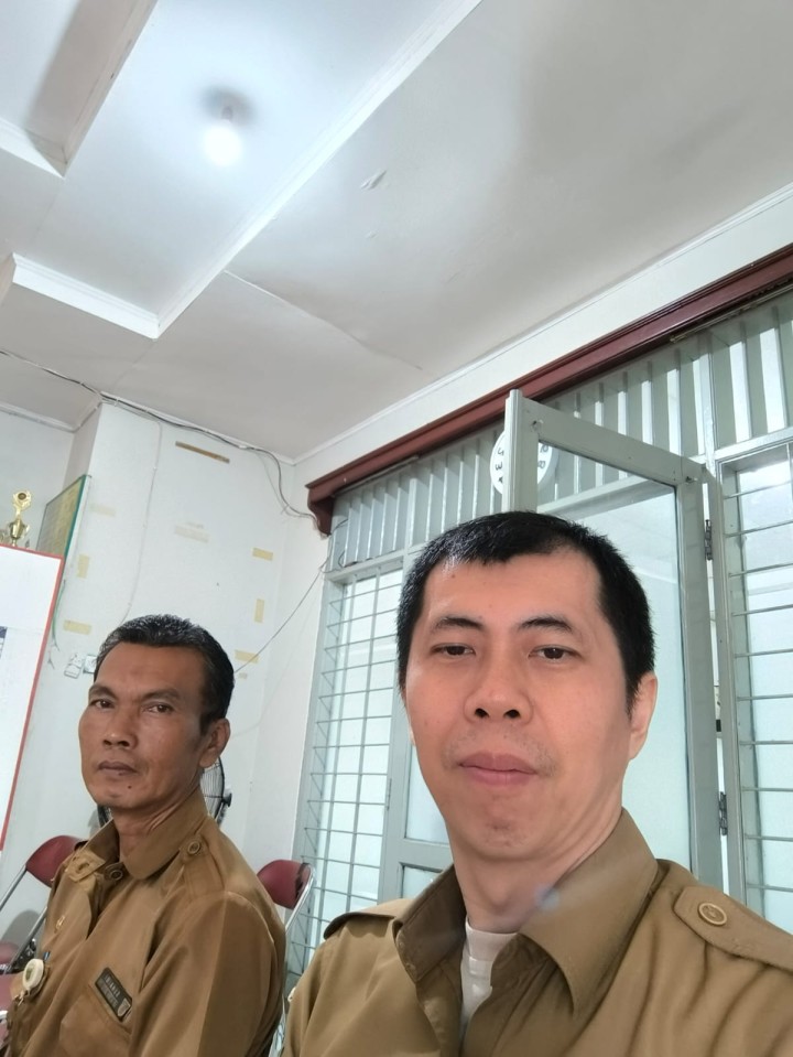Senin, 14 April 2025, Kasie Kesra menghadiri kegiatan Rakor UKS se Kecamatan Sungai Kunjang di Ruang Rapat Kec.Sungai Kunjang.