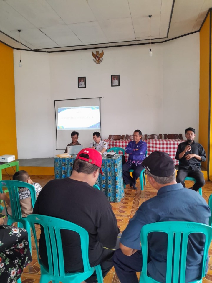 Rabu, 23 April 2025, Kasie Kesra dan staf menghadiri kegiatan pertemuan rutin kelompok difabel kelurahan di Gedung LPM Karang Anyar, Jln. Meranti gang 2 RT. 016