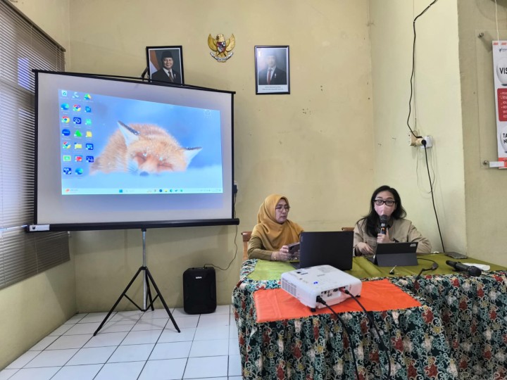 Selasa, 29 April 2025, Kasie Kesra menghadiri pertemuan pembekalan Tim pelaksana PMT lokal di Puskesmas Wonorejo