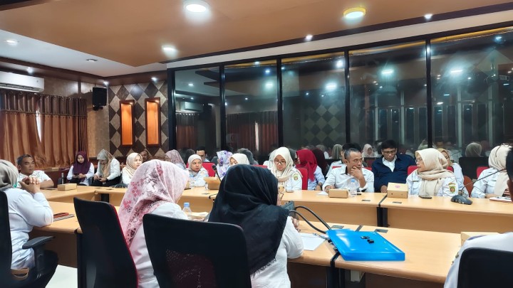Rabu, 30 April 2025, Kasie Kesra dan Kasie Ekobang menghadiri kegiatan Rakor Pelaksanaan Kegiatan Probebaya dan Penginputan E-Dalev Probebaya 2025 di Kantor Bapperida Kota Samarinda