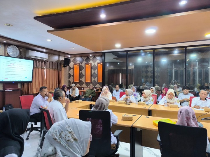 Rabu, 30 April 2025, Kasie Kesra dan Kasie Ekobang menghadiri kegiatan Rakor Pelaksanaan Kegiatan Probebaya dan Penginputan E-Dalev Probebaya 2025 di Kantor Bapperida Kota Samarinda