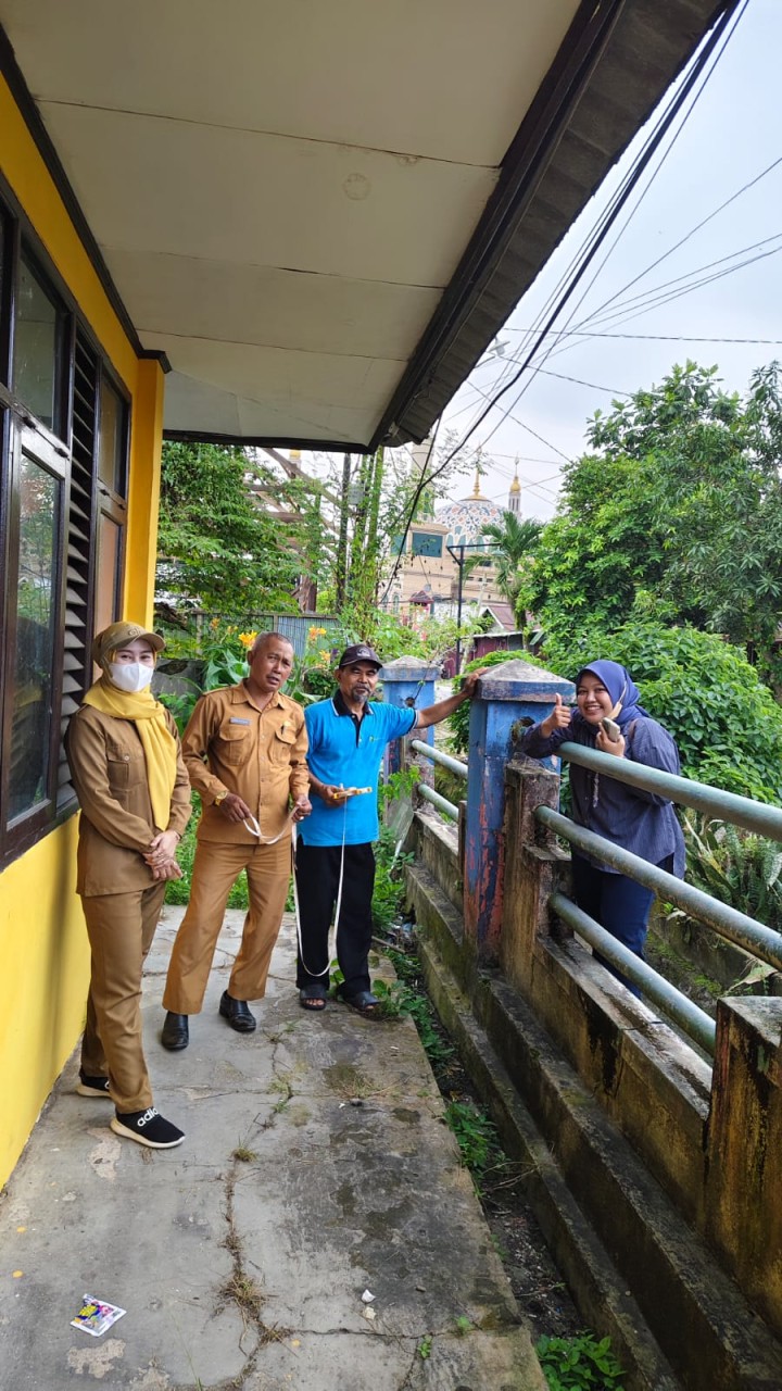 Senin, 05 Mei 2025 , Kasie Ekobang beserta Staf melakukan monitoring usulan kegiatan Infrastruktur TA 2025 untuk wilayah Pokmas Kelapa Gading Karang Anyar.