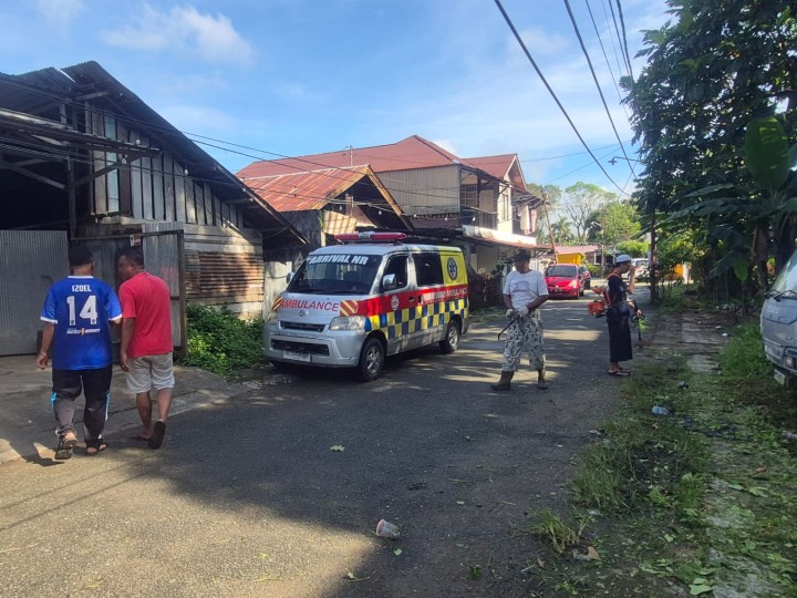 Minggu, 18 Mei 2025, Seklur bersama Staf Sekretariat melakukan aksi pungut sampah Kelurahan Karang Anyar yang diadakan di jl. Teuku Umar RT 15 kel. karang anyar yang kemudian dilanjutkan peninjauan pelaksanaan kegiatan gotong royong yang dilaksanakan di RT 15, 35, 20,19,17,14,13, 05, dan RT 06 Kel. Karang Anyar