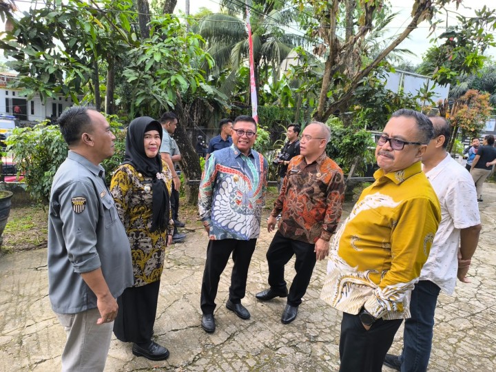 Sabtu, 24 Mei 2025, Kegiatan Musyawarah Pembentukan Koperasi Merah Putih Kelurahan Karang Anyar di Kantor Kelurahan Karang Anyar dan ditinjau langsung oleh Wamen Pertanian RI, Wagub dan Sekda Provinsi Kaltim serta Wawali Kota Samarinda dan rombongan.