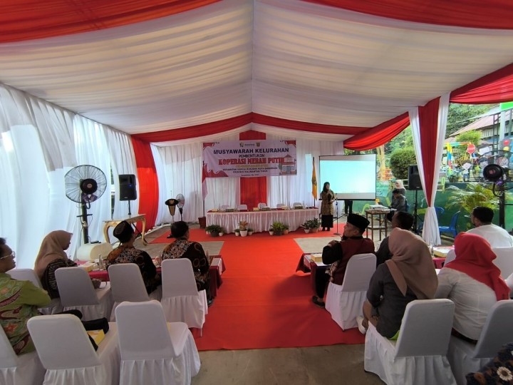 Sabtu, 24 Mei 2025, Kegiatan Musyawarah Pembentukan Koperasi Merah Putih Kelurahan Karang Anyar di Kantor Kelurahan Karang Anyar dan ditinjau langsung oleh Wamen Pertanian RI, Wagub dan Sekda Provinsi Kaltim serta Wawali Kota Samarinda dan rombongan.