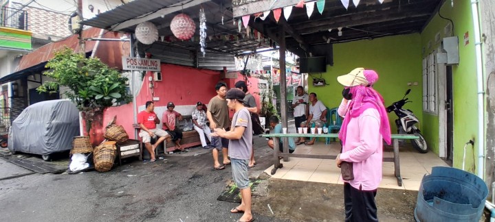 Minggu, 01 Juni 2025, Kelurahan Karang Anyar  bersama FKPM dan Karang Taruna melakukan kunjungan sekaligus mengawasi jalannya kegiatan Gotong Royong di RT. 003,008,009,010,014,019,026,028,030 Karang Anyar.