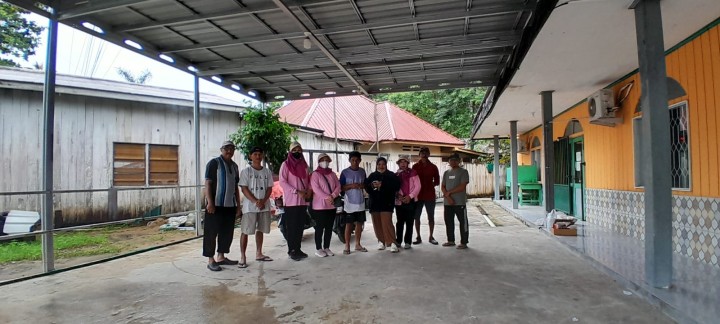 Minggu, 01 Juni 2025, Kelurahan Karang Anyar  bersama FKPM dan Karang Taruna melakukan kunjungan sekaligus mengawasi jalannya kegiatan Gotong Royong di RT. 003,008,009,010,014,019,026,028,030 Karang Anyar.