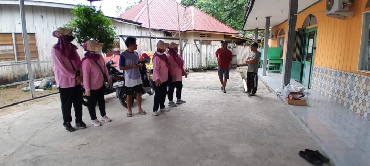 Minggu, 01 Juni 2025, Kelurahan Karang Anyar  bersama FKPM dan Karang Taruna melakukan kunjungan sekaligus mengawasi jalannya kegiatan Gotong Royong di RT. 003,008,009,010,014,019,026,028,030 Karang Anyar.