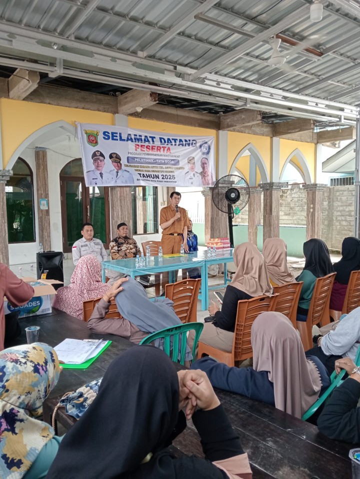 Senin, 16 Juni 2025, Kelurahan Karang Anyar menghadiri dan mengawasi jalannya kegiatan pembukaan pelatihan keterampilan usaha dan kerja Tata Boga di Pokmas Cendana Untuk kegiatan Probebaya 2025.