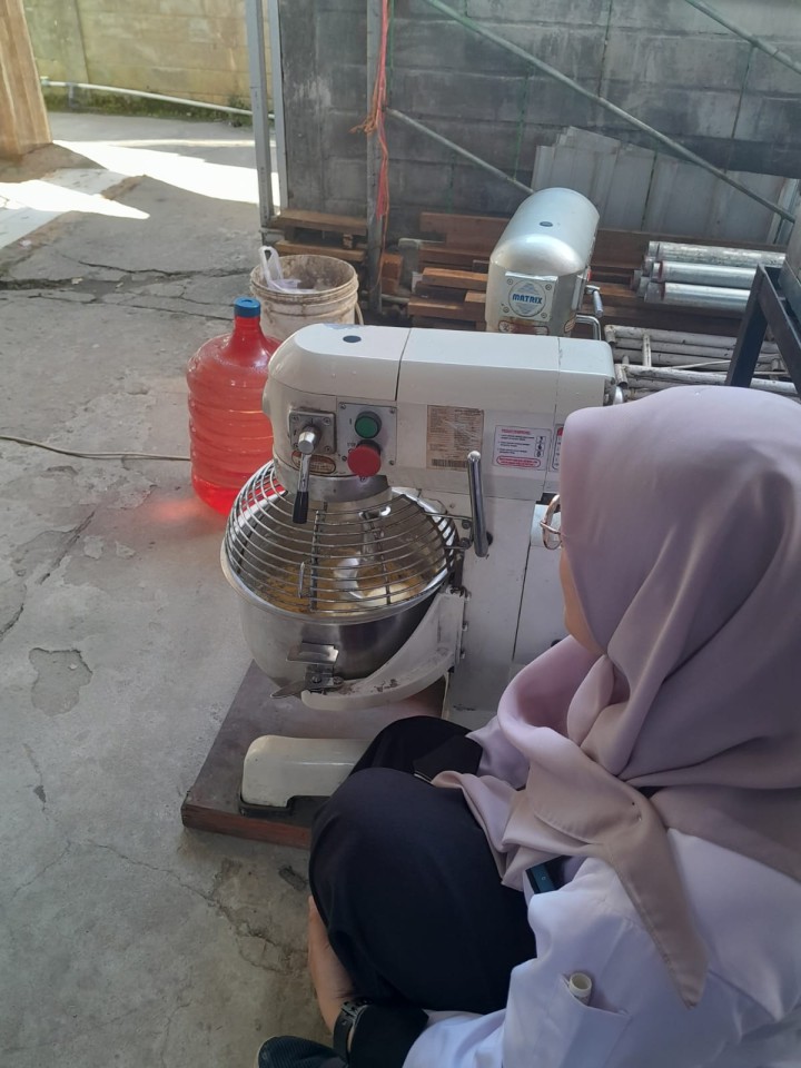 Selasa, 17 Juni 2025, Kelurahan Karang Anyar membantu mengawasi jalannya kegiatan Probebaya bidang Pemberdayaan untuk kegiatan pelatihan keterampilan TATA BOGA pada Dasawisma Pokmas Cendana
