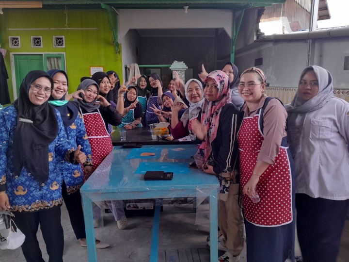 Selasa, 17 Juni 2025, Kelurahan Karang Anyar membantu mengawasi jalannya kegiatan Probebaya bidang Pemberdayaan untuk kegiatan pelatihan keterampilan TATA BOGA pada Dasawisma Pokmas Cendana