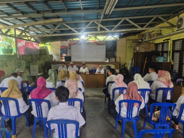 Rabu, 18 Juni 2025,  Kelurahan Karang Anyar mengikuti kegiatan Pembinaan Pelayanan Umum dari Kantor Kecamatan Sungai Kunjang yang berlangsung di Kantor Kelurahan Karang Anyar pada jam 14.00 WITA.
