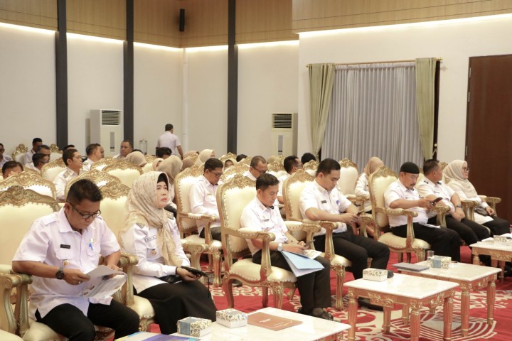 Rabu, 25 Juni 2025, Kelurahan Karang Anyar  mendampingi Camat Sungai Kunjang untuk melakukan presentasi Renja Perangkat Daerah tahun 2026 di Aula Rumah Jabatan Wali Kota Samarinda, Jln.S.Parman.