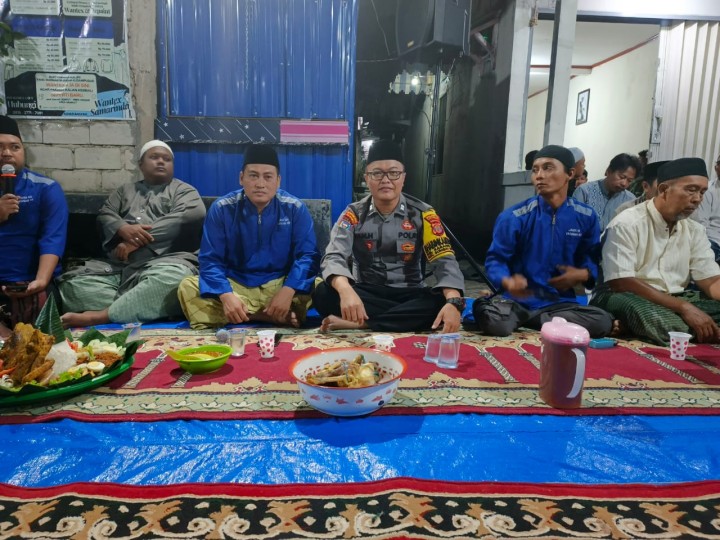 Kamis, 26 Juni 2025, Kelurahan Karang Anyar menghadiri kegiatan syukuran memperingati Tahun Baru Islam 1 Muharram 1447 H di Jalan Cendana Gang 11 RT.09 Karang Anyar.
