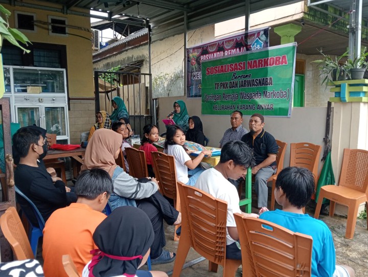 Sabtu, 28 Juni 2025, Kelurahan Karang Anyar menghadiri kegiatan Sosialisasi Narkoba bersama TP.PKK Kelurahan Karang Anyar dan Jaringan Remaja Waspada Narkoba Kelurahan Karang Anyar di wilayah RT.001,002,003 Karang Anyar.