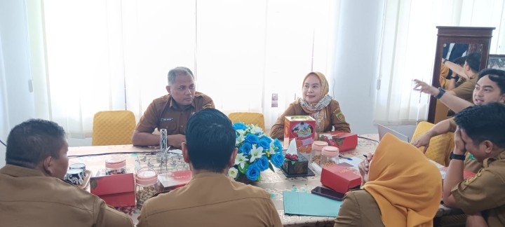 Selasa, 01 Juli 2025, Kelurahan Karang Anyar  menghadiri rakor bersama Seksi Ekobang dan Lingkungan Hidup se Kecamatan Sungai Kunjang di Ruang Rapat Kantor Kecamatan Sungai Kunjang, Jln. Jakarta-Loa Bakung, Samarinda
