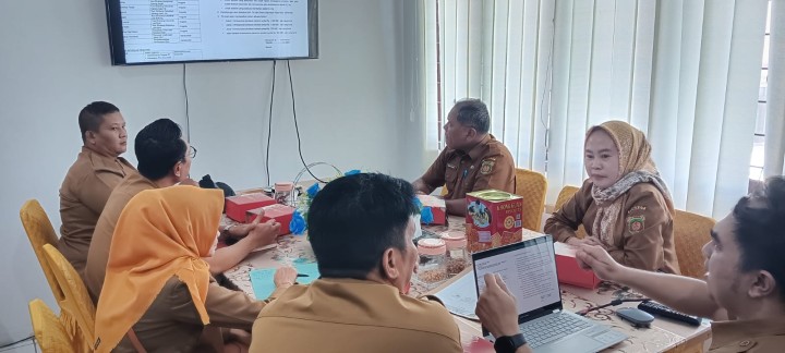 Selasa, 01 Juli 2025, Kelurahan Karang Anyar  menghadiri rakor bersama Seksi Ekobang dan Lingkungan Hidup se Kecamatan Sungai Kunjang di Ruang Rapat Kantor Kecamatan Sungai Kunjang, Jln. Jakarta-Loa Bakung, Samarinda