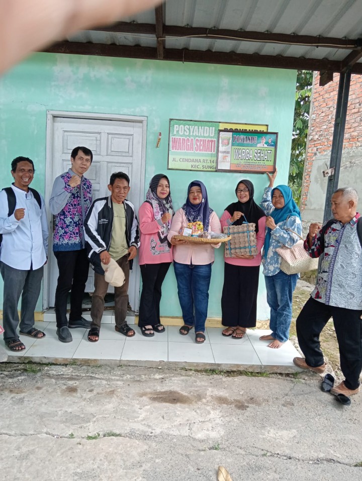 Kamis, 03 Juli 2025, Kelurahan Karang Anyar  mengawasi jalannya kegiatan Probebaya 2025 bidang Pemberdayaan Masyarakat berupa pemberian bantuan Tambahan Makanan Bergizi ke seluruh Posyandu wilayah Kelapa Gading