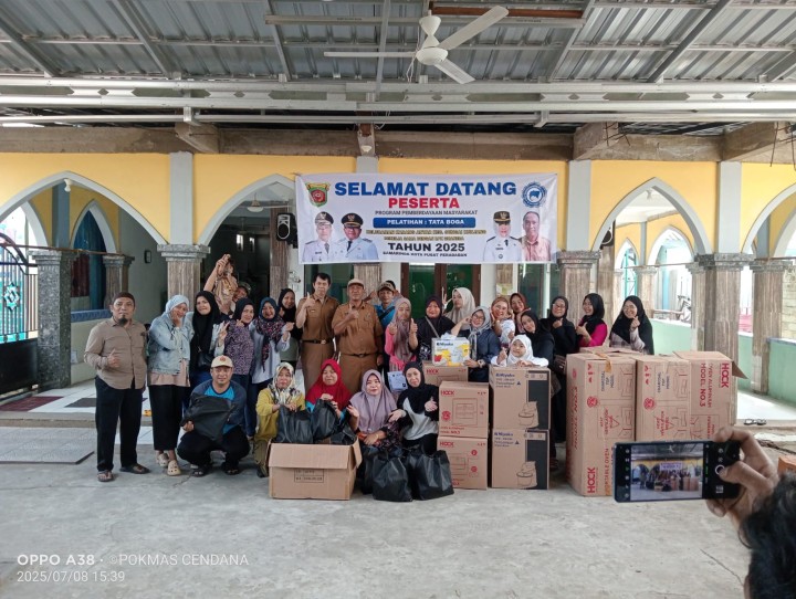 Selasa, 08 Juli 2025 Kelurahan Karang Anyar menghadiri kegiatan serah terima Peralatan Pelatihan Tata Boga dari LPK Ganesa ke Para peserta pelatihan dari Pokmas Cendana.