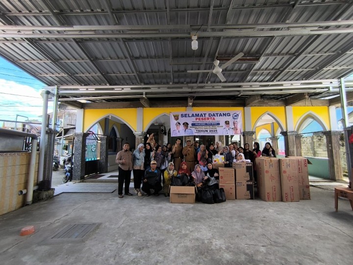 Selasa, 08 Juli 2025 Kelurahan Karang Anyar menghadiri kegiatan serah terima Peralatan Pelatihan Tata Boga dari LPK Ganesa ke Para peserta pelatihan dari Pokmas Cendana.
