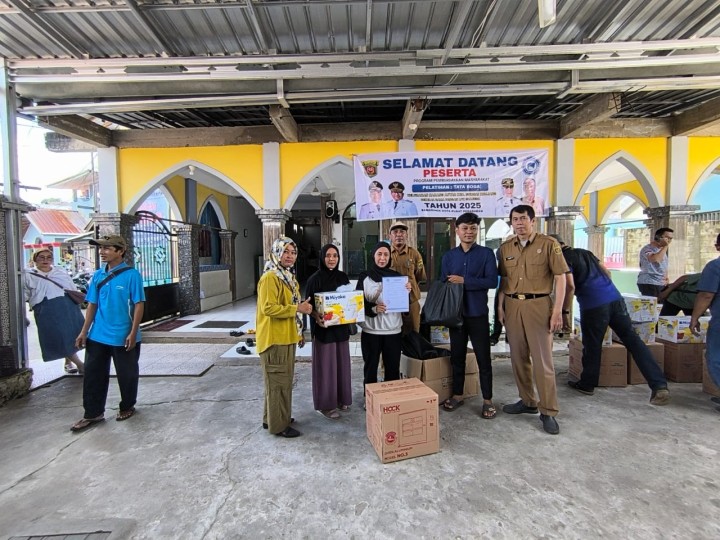 Selasa, 08 Juli 2025 Kelurahan Karang Anyar menghadiri kegiatan serah terima Peralatan Pelatihan Tata Boga dari LPK Ganesa ke Para peserta pelatihan dari Pokmas Cendana.