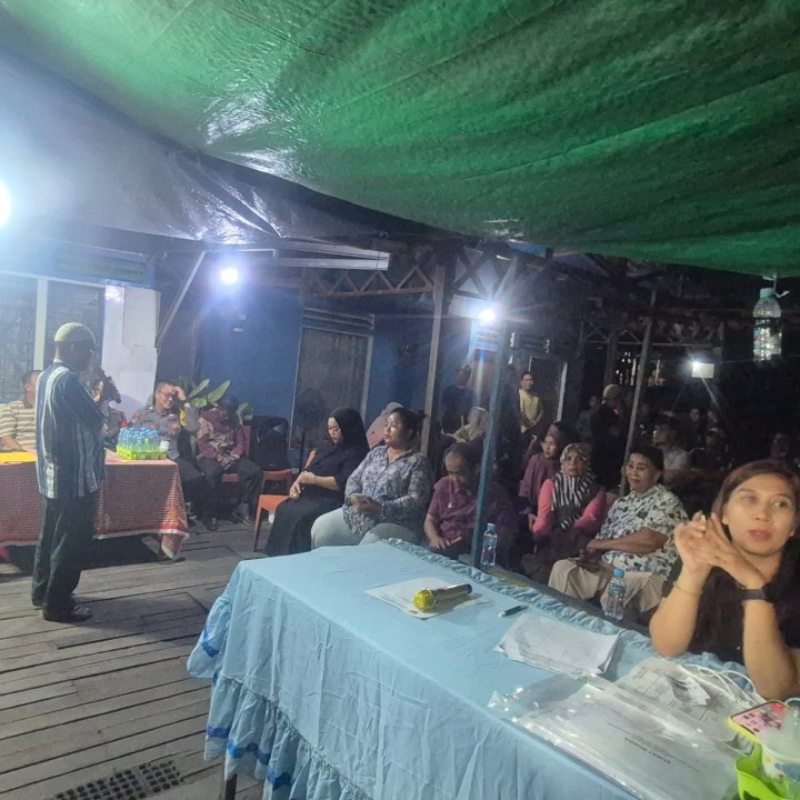 Rabu, 09 Juli 2025 Kelurahan Karang Anyar bersama Unsur Keamanan dan Pembinaan serta Lembaga Kemasyarakatan Kelurahan  menghadiri dan mengawasi jalannya kegiatan Pemilihan Ketua RT.025 di Jalan Ulin Gang 8 Samarinda.