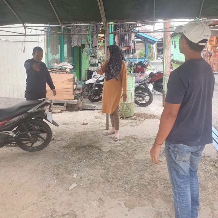 Jumat, 11 Juli 2025 Kelurahan Karang Anyar melakukan kunjungan ke tempat yang akan dijadikan sebagai tempat pemilihan Ketua RT.010 di Jalan Cendana Gang 8