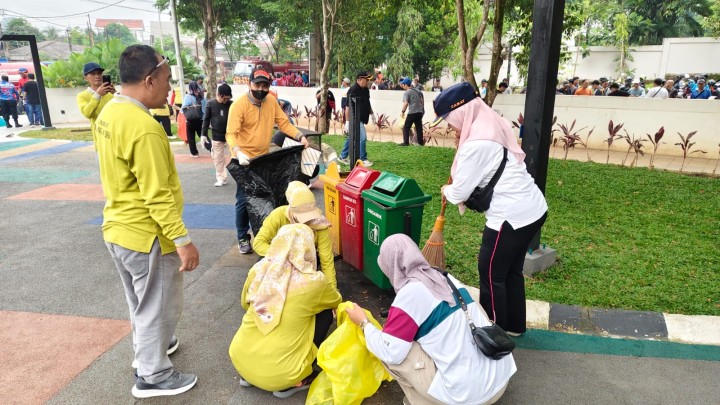Sabtu, 12 Juli 2025  Kelurahan Karang Anyar  mengikuti kegiatan gotong royong bersama ASN se Pemkot Samarinda di Taman Cerdas PKK Samarinda