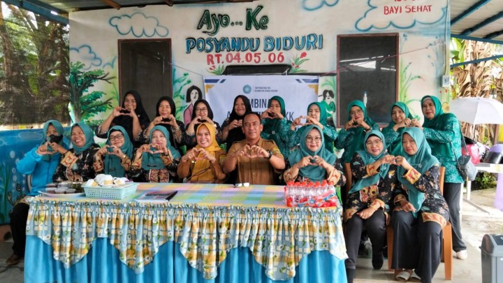 Selasa, 14 Juli 2025, Kelurahan Karang Anyar mendampingi PKK Kelurahan Karang Anyar mengikuti kegiatan Pembinaan AKU HATINYA PKK di RT. 1,3,4,5 dan 6 Kelurahan Karang Anyar oleh TP PKK Kecamatan Sungai Kunjang
