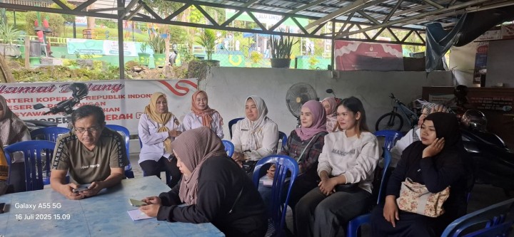 Rabu, 16 Juli 2025, Kelurahan Karang Anyar memimpin jalannya Rapat bersama Pejabat dan Staf, PKK, Forum RT, LPM, FKPM, Karang Taruna, Satlinmas membahas persiapan Kegiatan memperingati HUT RI Ke 80