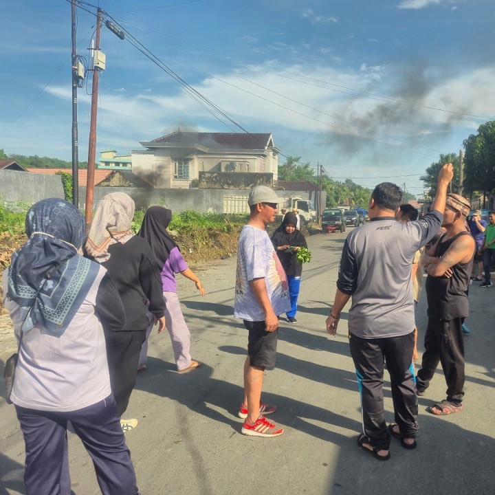 Minggu, 20 Juli 2025, Kelurahan Karang Anyar melakukan monitoring kegiatan gotong royong di wilayah RT 003,013,032,033,035 Kelurahan Karang Anyar.