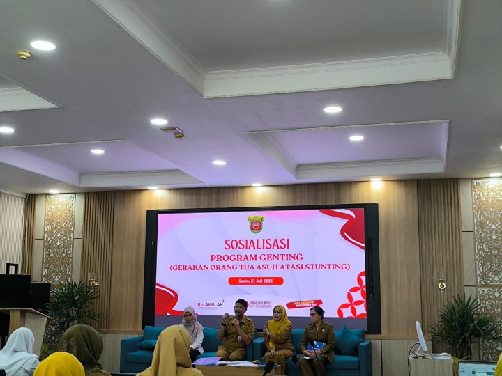 Senin, 21 Juli 2025, Kelurahan Karang Anyar menghadiri kegiatan Sosialisasi gerakan orang tua asuh cegah stunting di ruang Pertemuan Dinas Pendidikan dan Kebudayaan Kota Samarinda, Jln.Biola 4A, Samarinda