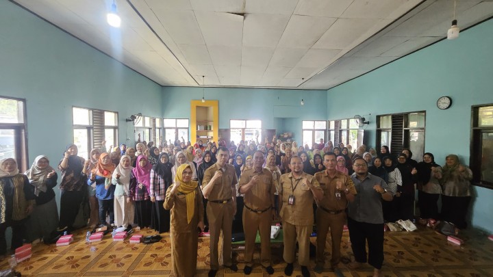 Selasa, 22 Juli 2025, Kelurahan Karang Anyar menghadiri sekaligus membuka acara kegiatan Pemutakhiran data kependudukan olehvdinas DP2KB Kota Samarinda di Gedung LPM Kota Samarinda.