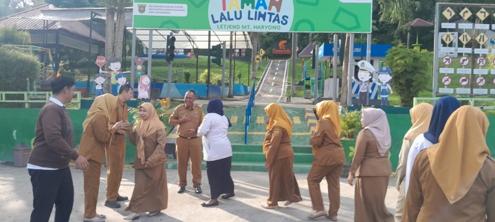 Senin, 28 Juli 2025, Apel Rutin Senin Kelurahan Karang Anyar