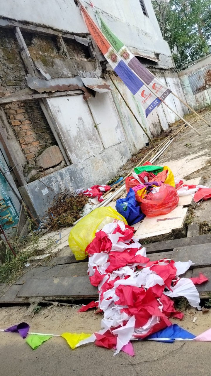 Sabtu, 02 Agustus 2025, RT.012 Kel.Karang Anyar Jalan Cendana Gang Amal telah melaksanakan kegiatan pemasangan bendera dalam rangka persiapan HUT RI ke 80 tahun 2025